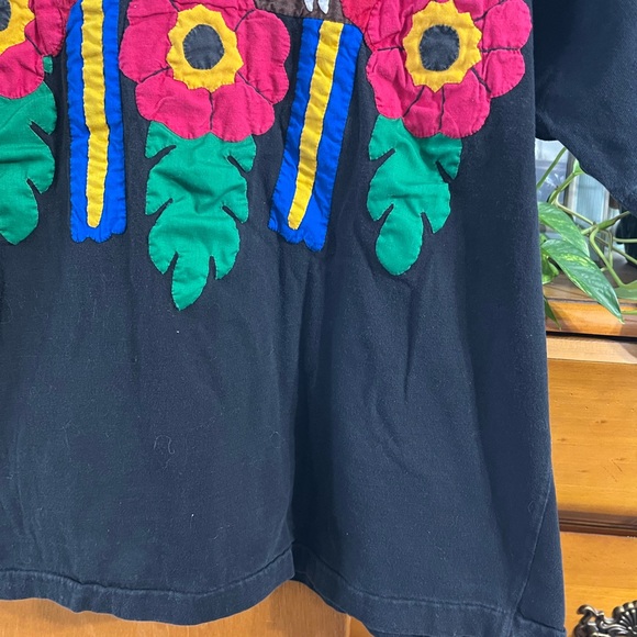 Vintage Sunset Blues Quilted Parrot Tropical Size Medium Black T-Shirt - Picture 4 of 7
